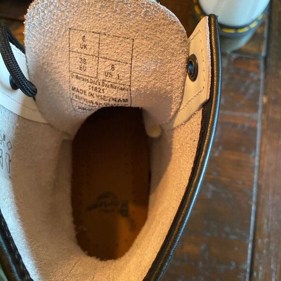 Dr. Martens 1460 White Smooth Leather Women's Lace Up Boots Size 8 - Picture 6 of 7